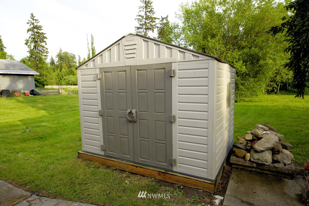11502 County Line Road Edgewood, WA 98372 - Photo 13 of 13