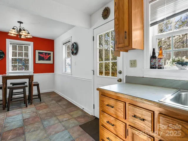 $245,000 | 8033 US 25/70 Highway, Marshall, NC 28753