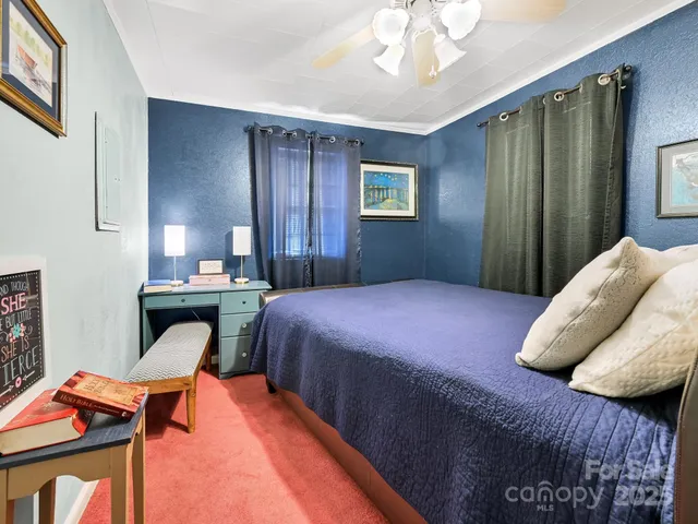 $245,000 | 8033 US 25/70 Highway, Marshall, NC 28753