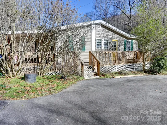 $245,000 | 8033 US 25/70 Highway, Marshall, NC 28753