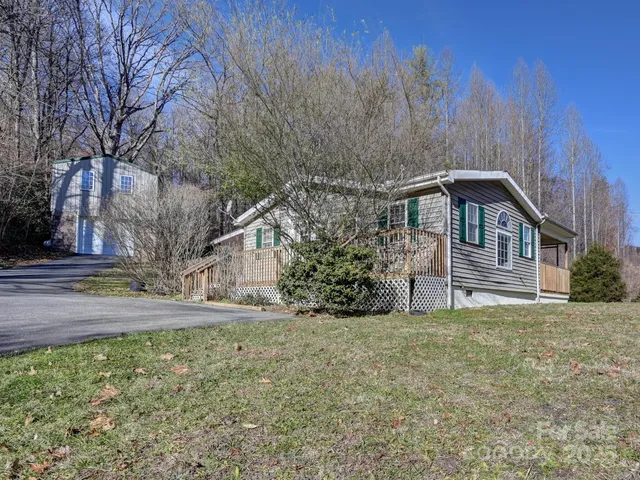 $245,000 | 8033 US 25/70 Highway, Marshall, NC 28753