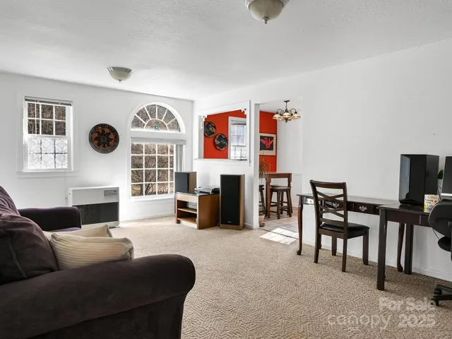 $245,000 | 8033 US 25/70 Highway, Marshall, NC 28753