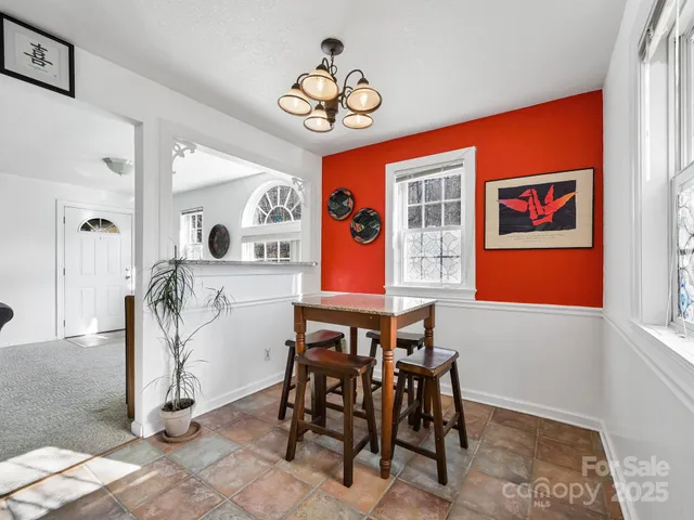 $245,000 | 8033 US 25/70 Highway, Marshall, NC 28753