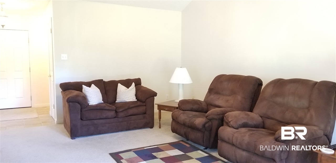 20086 Pecan Trace Fairhope, AL 36532 - Photo 5 of 44 Open and spacious living room