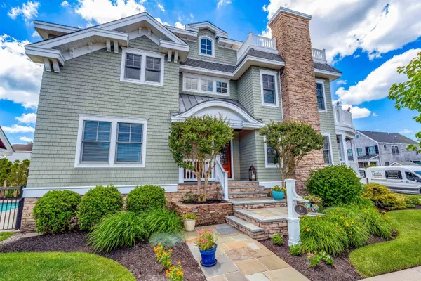 $4,195,000 | 319 110th Street, Stone Harbor, NJ 08247