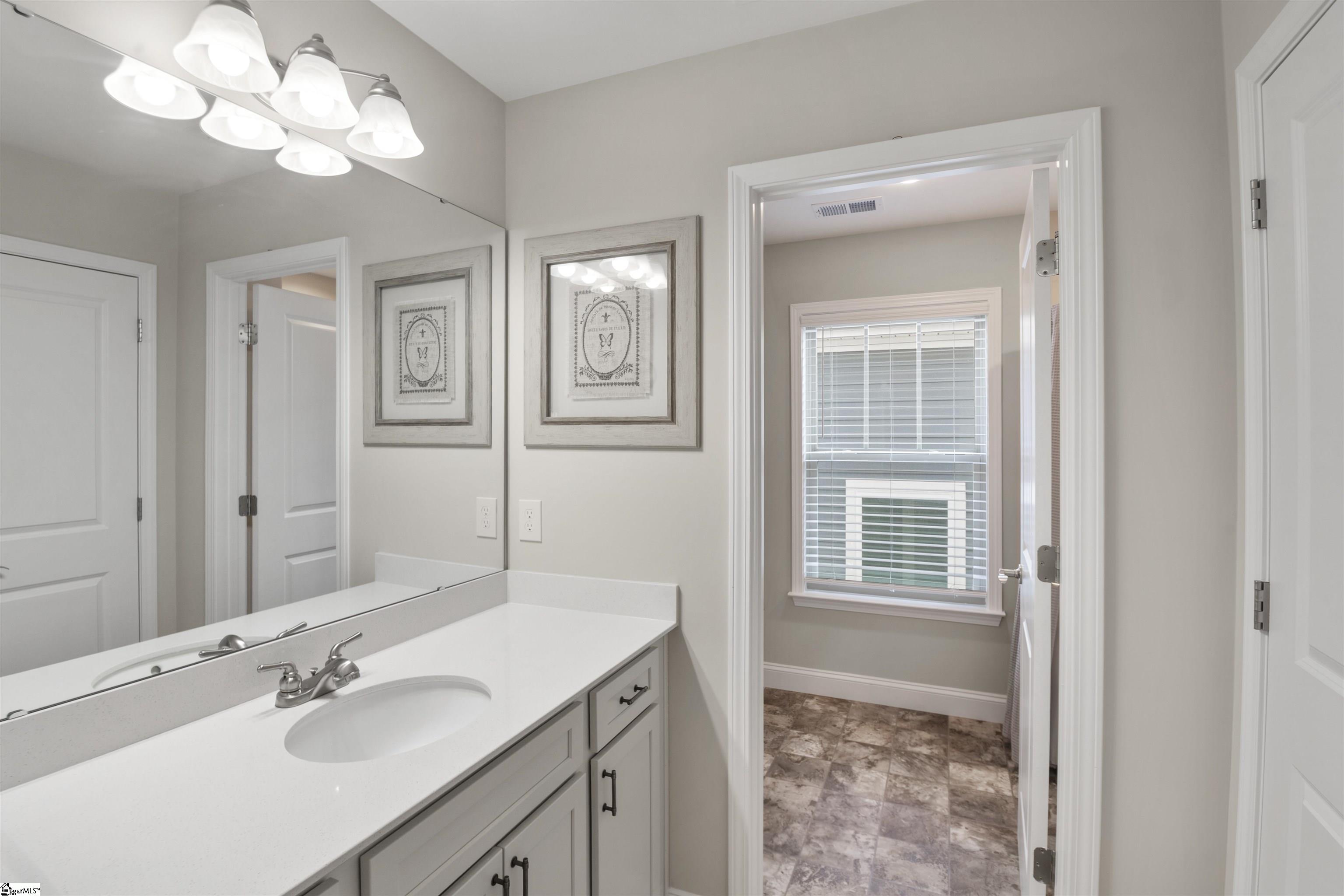 109 Townsend Avenue Greer, SC 29651 - Photo 39 of 48