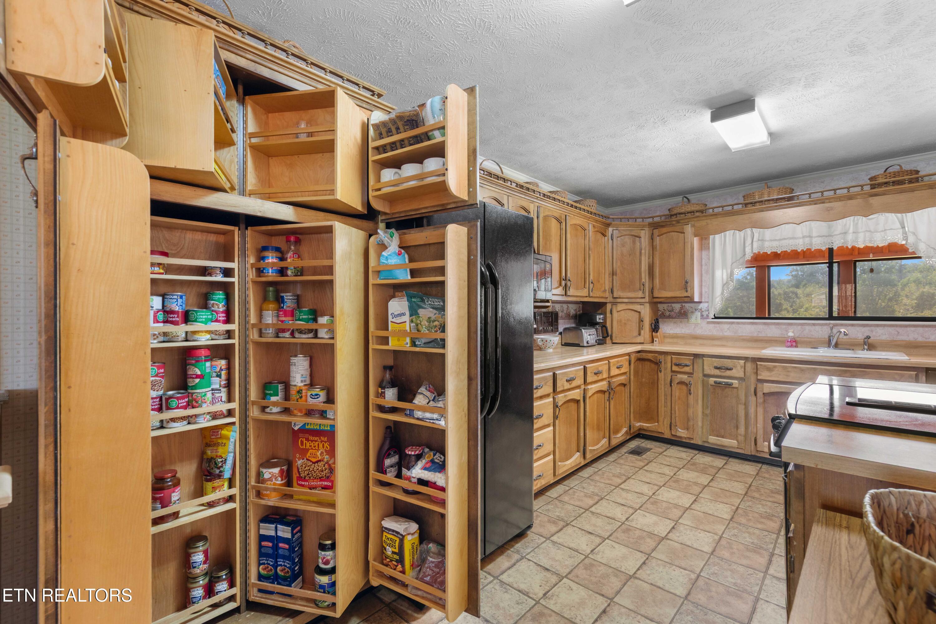 3911 Miser Station Road Louisville, TN 37777 - Photo 24 of 49 Custom Pantry with tons of storage