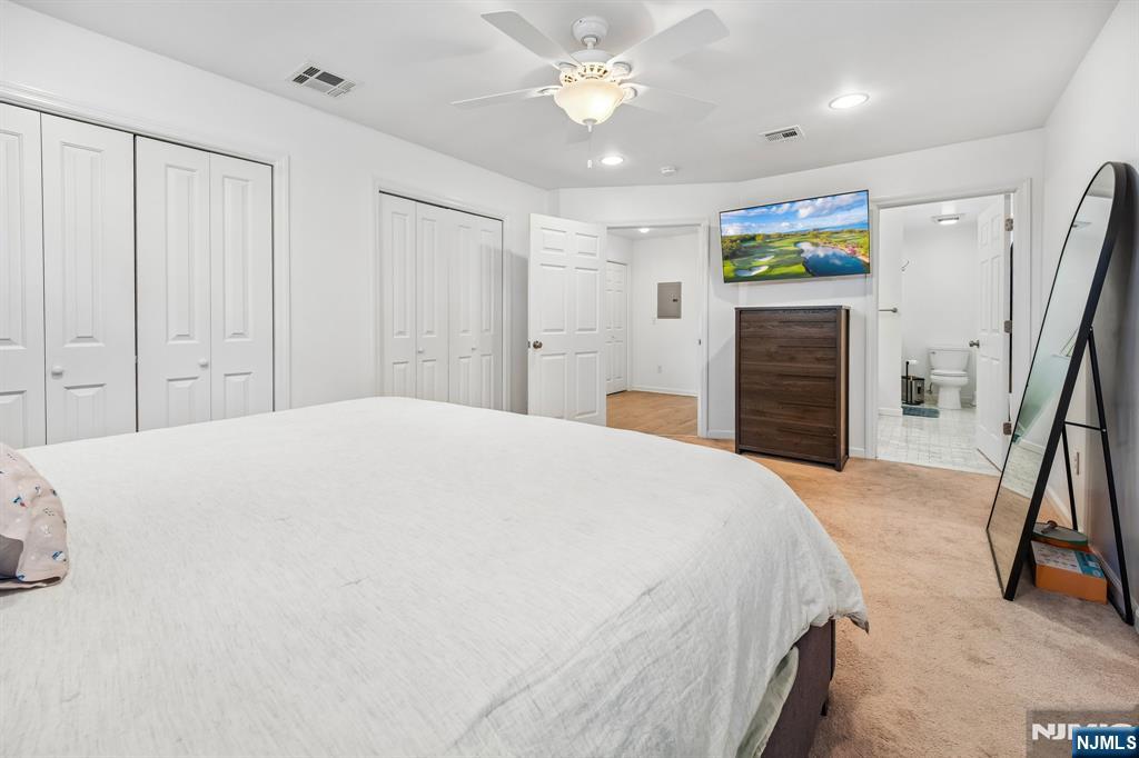 73 Forest Place Rochelle Park, NJ 07662 - Photo 22 of 34