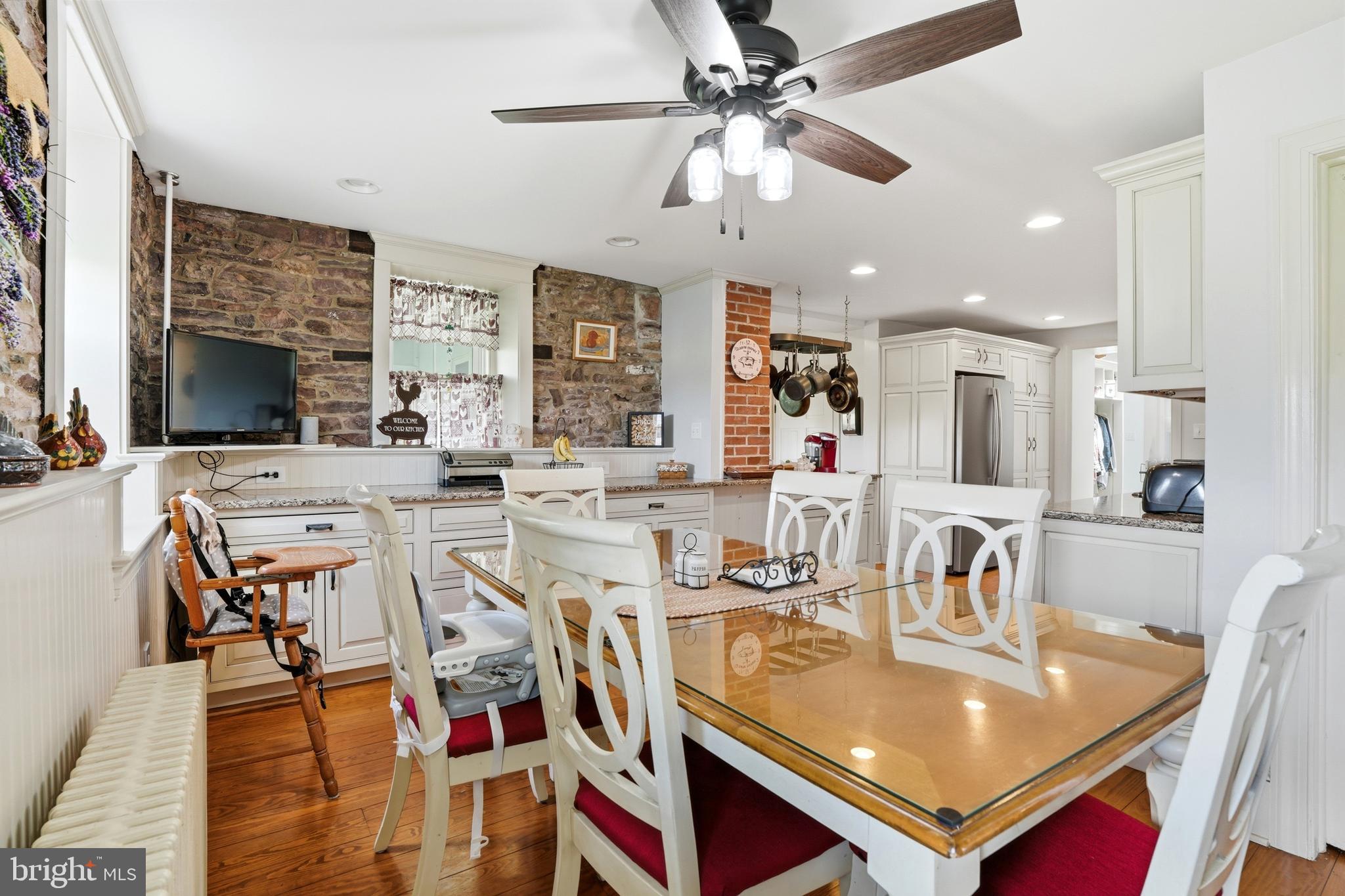 572 Halteman Road Souderton, PA 18964 - Photo 19 of 81 Kitchen Breakfast nook