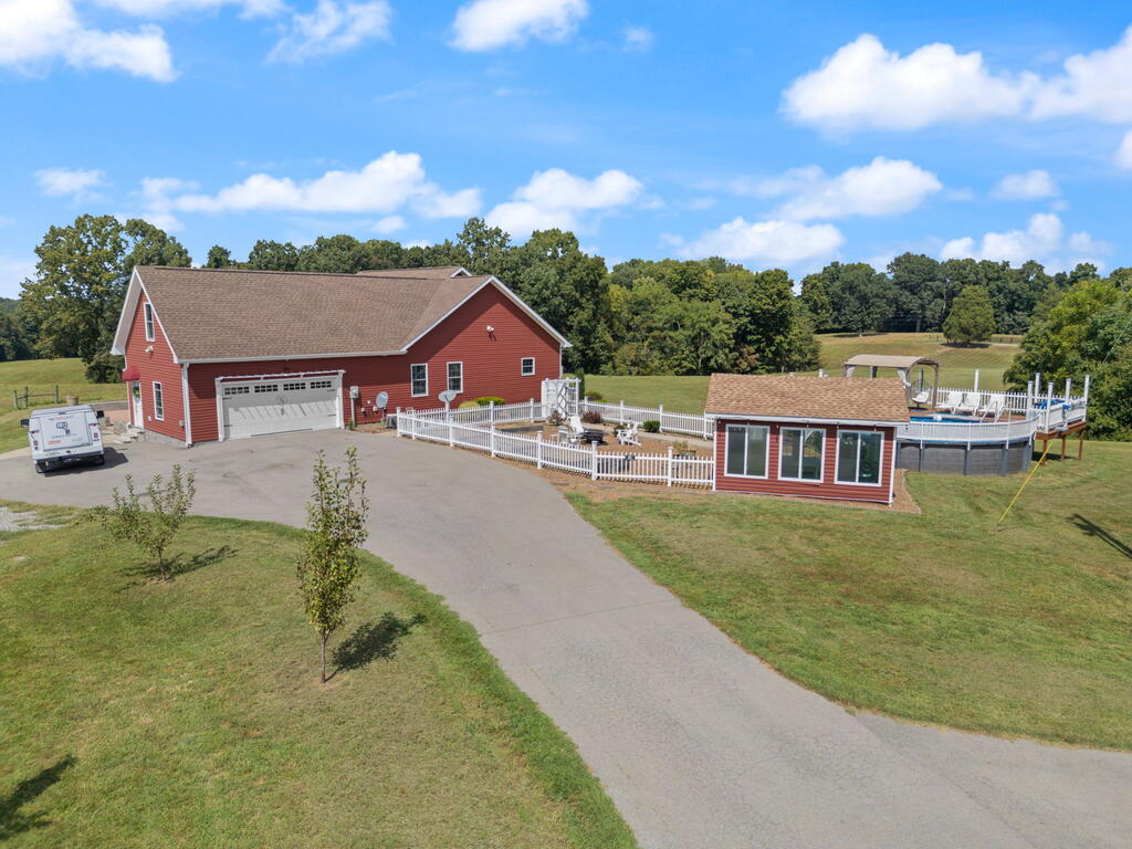 891 Jerry Arnold Road Manitou, KY 42436 - Photo 14 of 90 Gallery Image 14