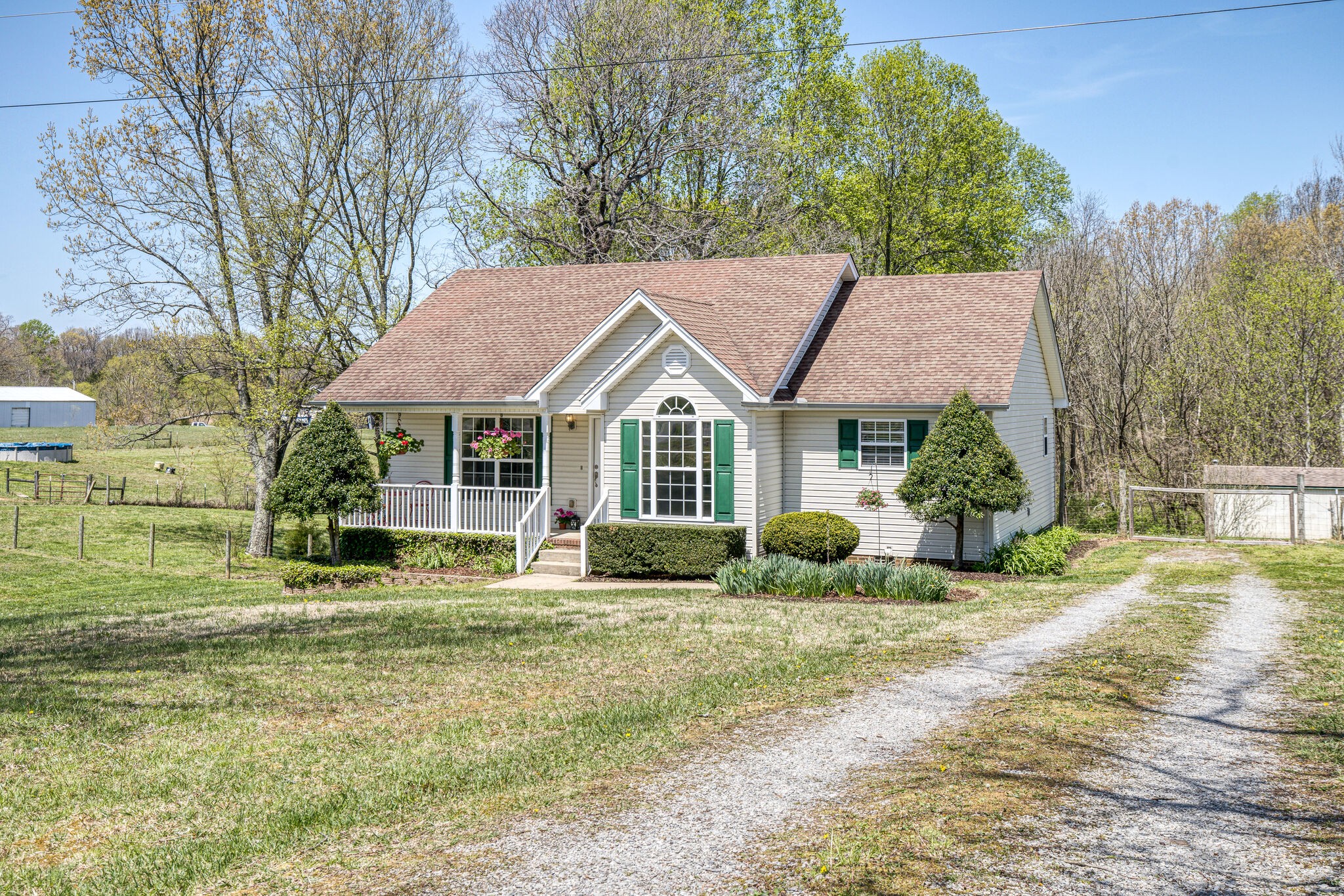 339 Blackey Bandy Road Bethpage, TN 37022 - Photo 2 of 25 Gallery Image 2