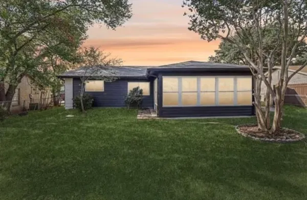 $2,000 | 3301 Winderemere Drive, Arlington, TX 76014