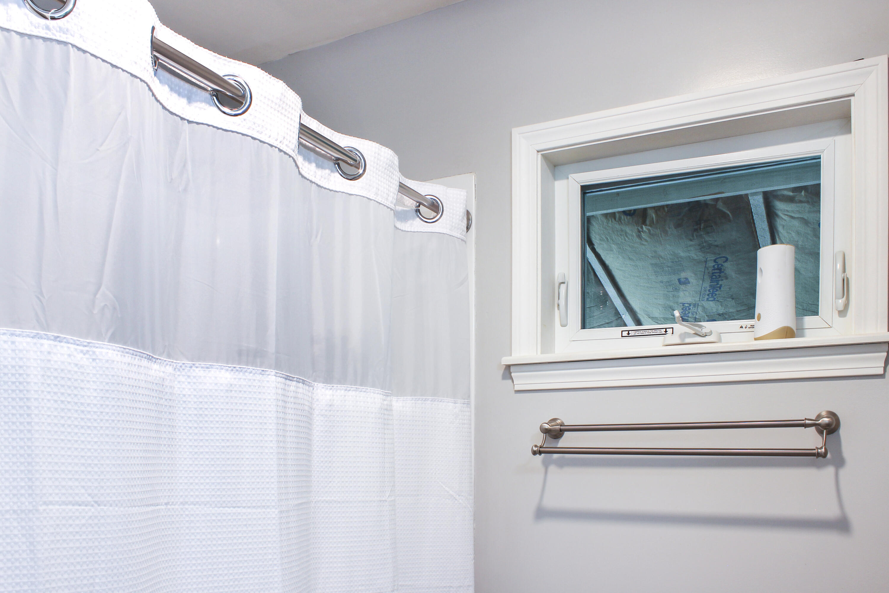 247 Perham Street Farmington, ME 04938 - Photo 11 of 33 Main Floor Bath