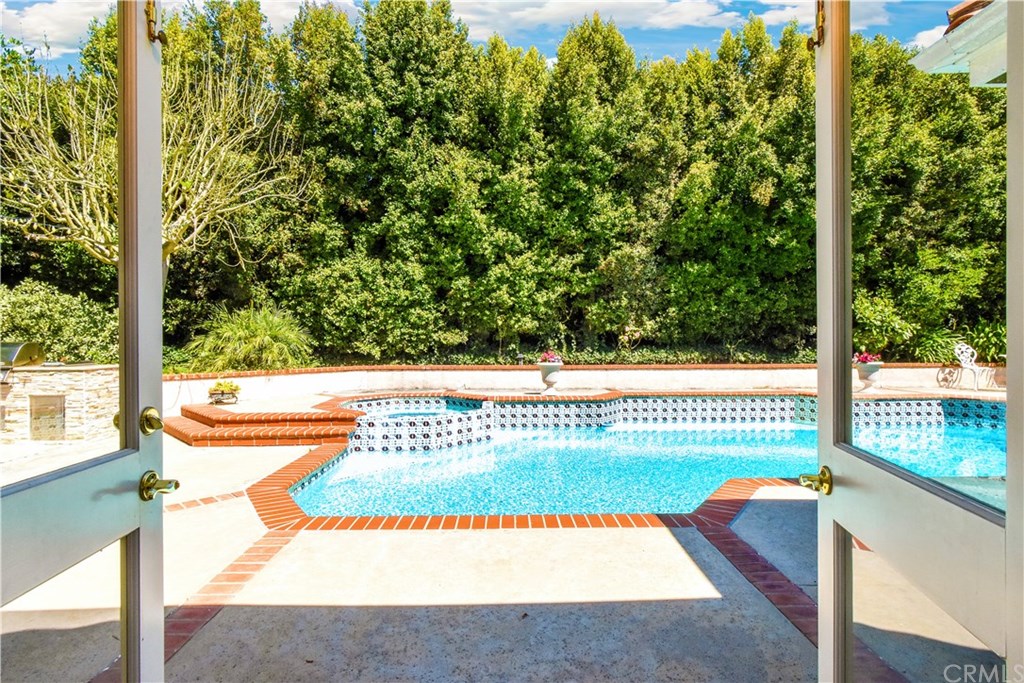 29010 Indian Valley Road Rancho Palos Verdes, CA 90275 - Photo 14 of 44 Gallery Image 14