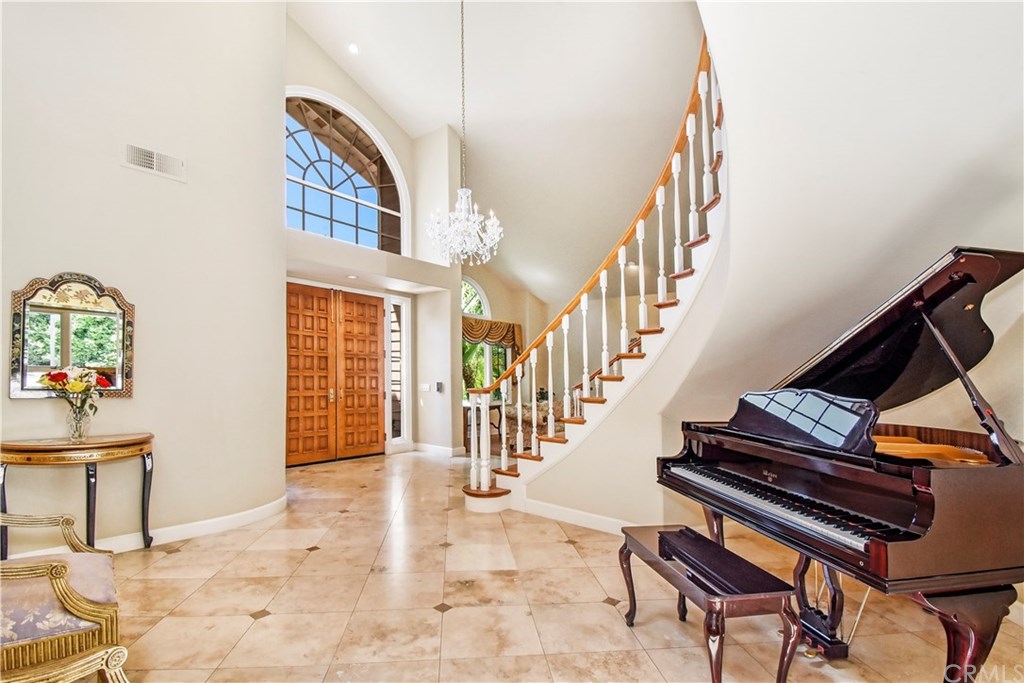 29010 Indian Valley Road Rancho Palos Verdes, CA 90275 - Photo 5 of 44 Gallery Image 5