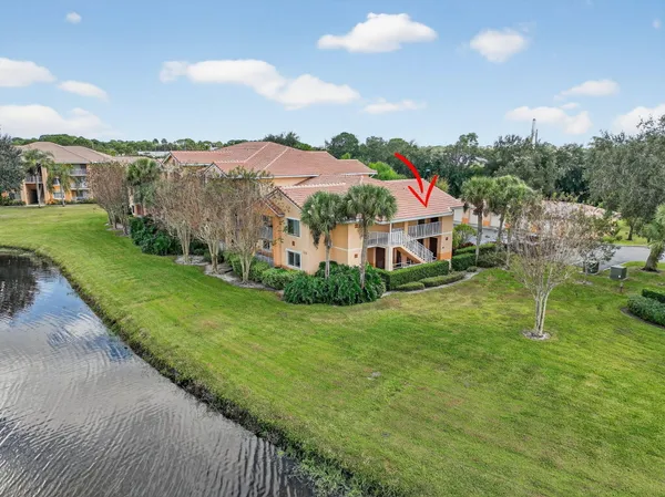 $169,900 | 201 Southwest Palm Drive, Unit 201, Port St. Lucie, FL 34986