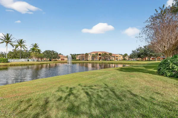 $169,900 | 201 Southwest Palm Drive, Unit 201, Port St. Lucie, FL 34986