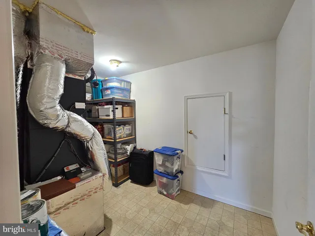 a view of a storage & utility room