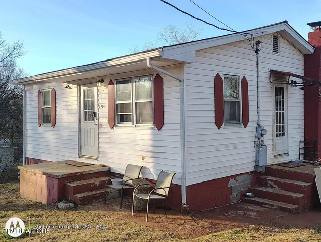 $155,500 | 2920 West Old Andrew Johnson Highway, Strawberry Plains, TN 37871
