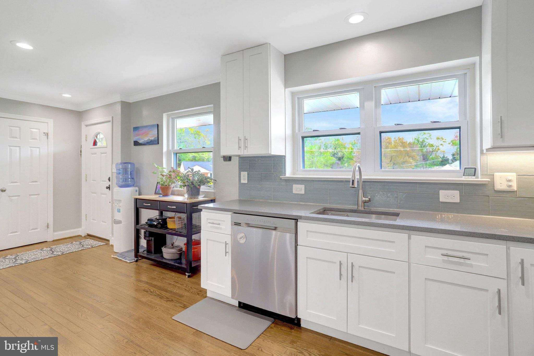 3405 Sharon Chapel Road Alexandria, VA 22310 - Photo 7 of 66