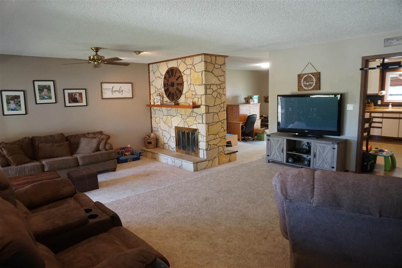 505 South Riggs Street Lone Tree, IA 52755 - Photo 2 of 27 Gallery Image 2
