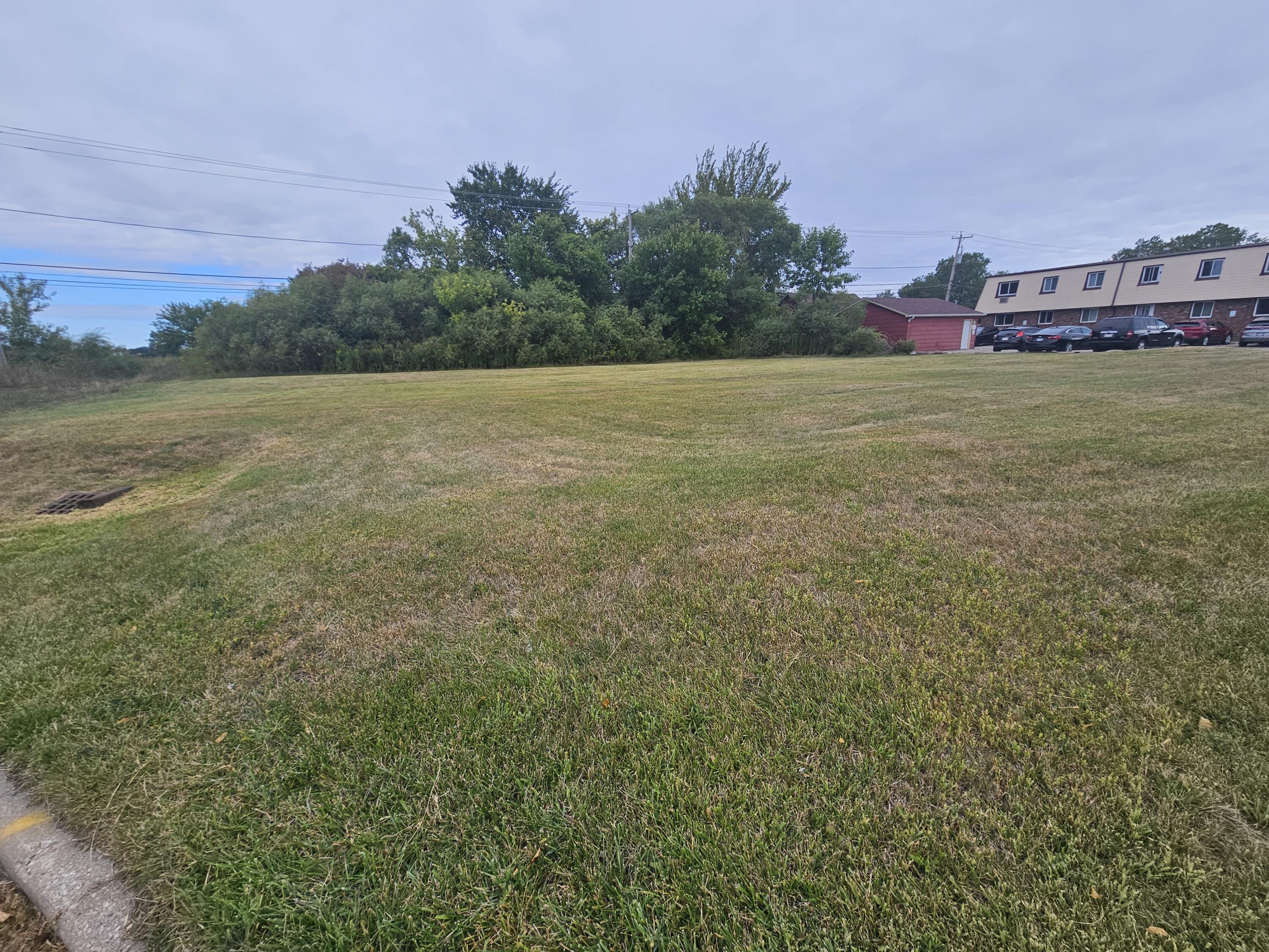 3128 85th Street Kenosha, WI 53142 - Photo 4 of 8 20250906_100524