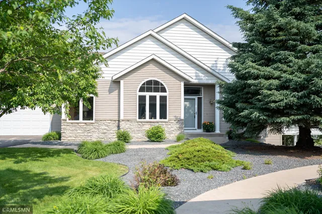 $472,000 | 14578 Hunters Lane, Savage, MN 55378