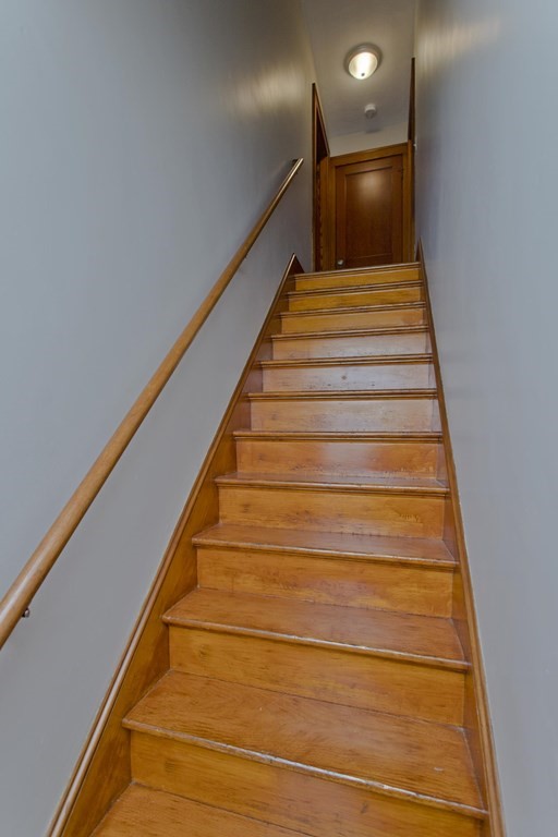29 Acton Street Springfield, MA 01151 - Photo 27 of 39 a view of entryway