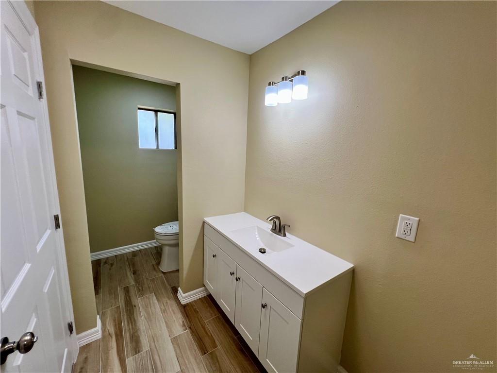 15140 Wilson Road Harlingen, TX 78552 - Photo 13 of 31 Full bathroom 1
