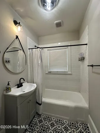 $2,300 | 114 East 12th Street, Washington, NC 27889