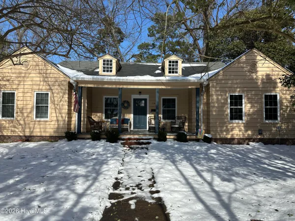 $2,300 | 114 East 12th Street, Washington, NC 27889