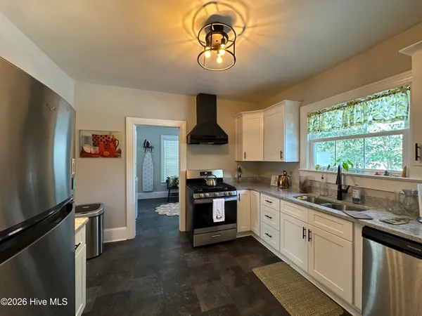 $2,300 | 114 East 12th Street, Washington, NC 27889