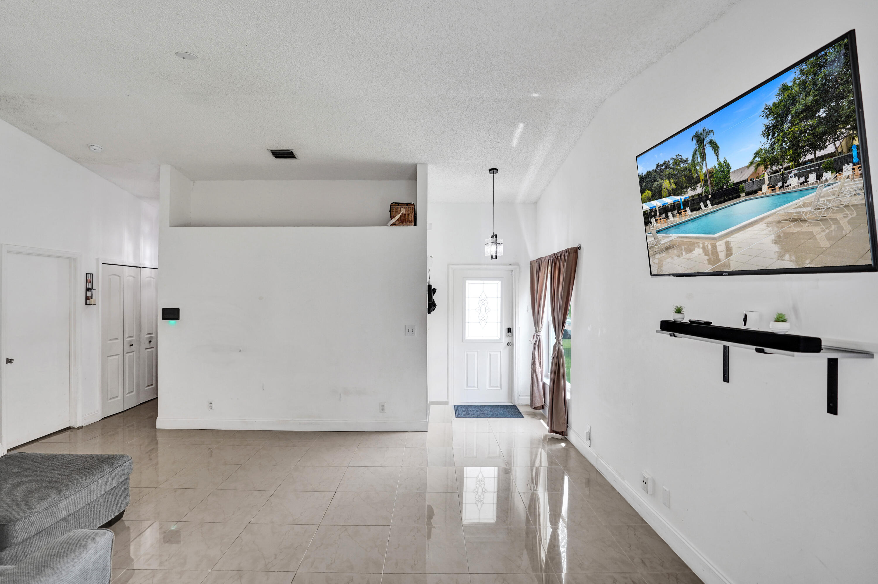 7 Ripley Way Boynton Beach, FL 33426 - Photo 19 of 56 DSC03477