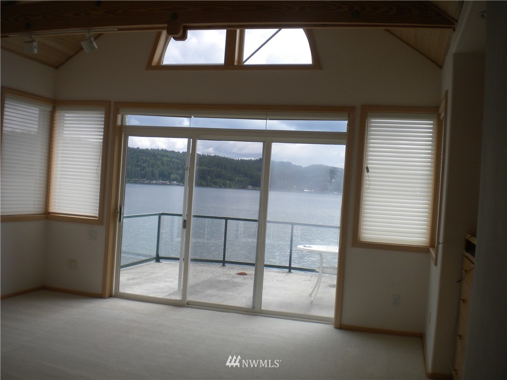 13441 Northeast North Shore Road Belfair, WA 98528 - Photo 5 of 18 Gallery Image 5