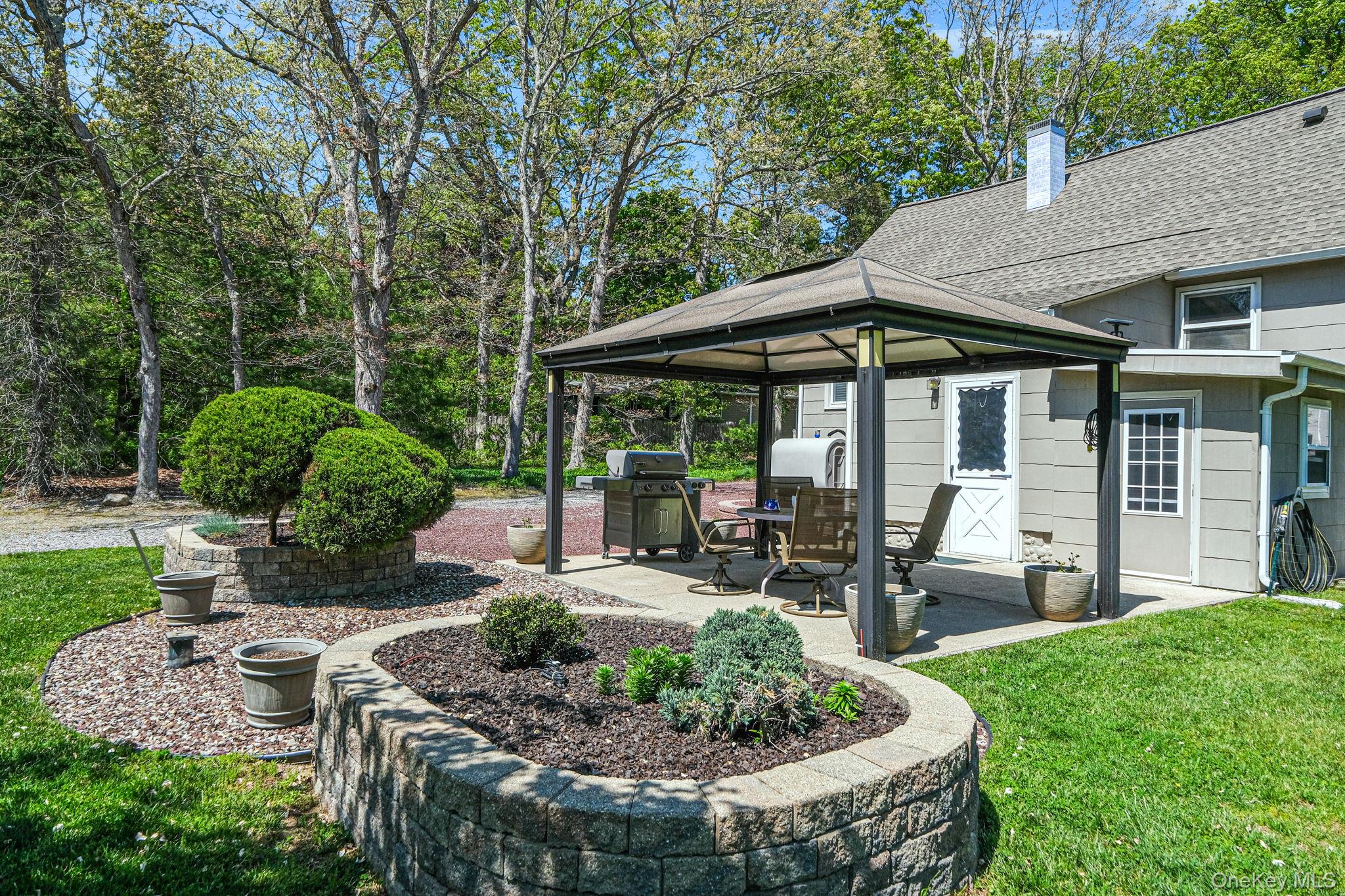 50 Rocky Point Road Middle Island, NY 11953 - Photo 26 of 28
