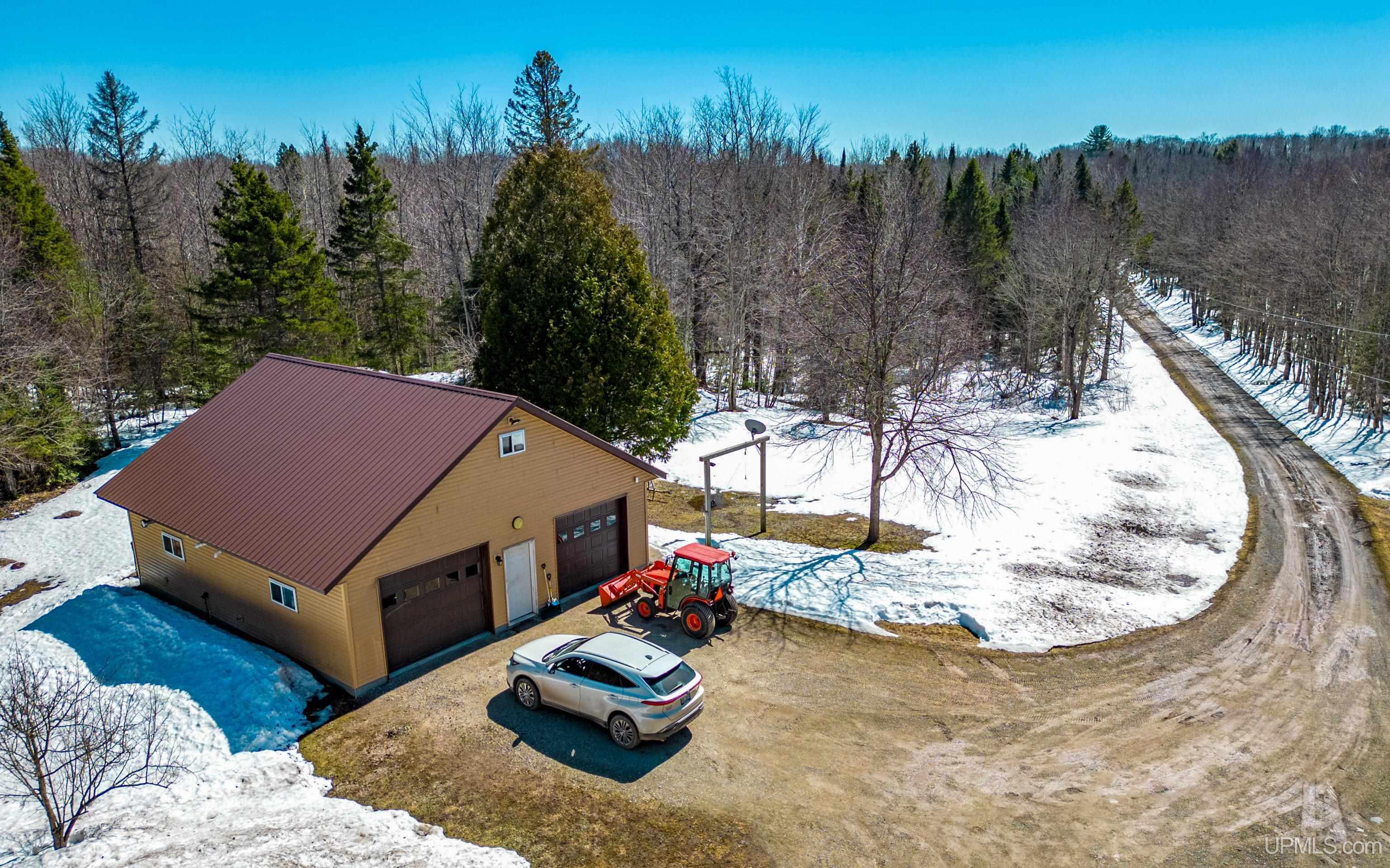 20565 Summit Road Lanse, MI 49946 - Photo 18 of 47 Gallery Image 18