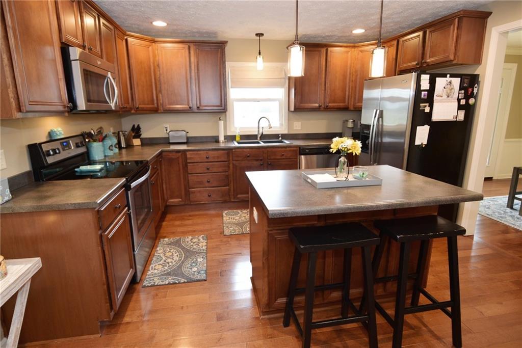 525 Cobblestone Road Avon, IN 46123 - Photo 15 of 48 Gallery Image 15