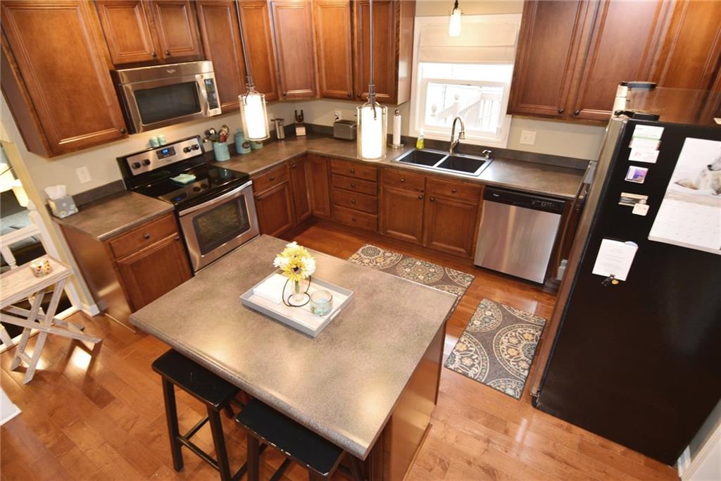 525 Cobblestone Road Avon, IN 46123 - Photo 16 of 48 Gallery Image 16