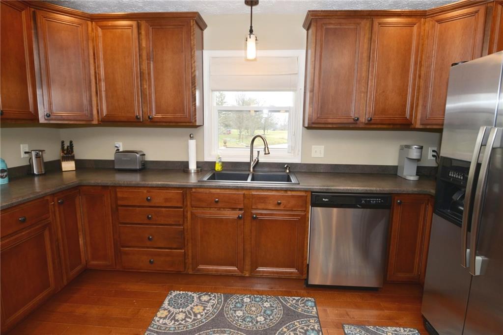 525 Cobblestone Road Avon, IN 46123 - Photo 17 of 48 Gallery Image 17