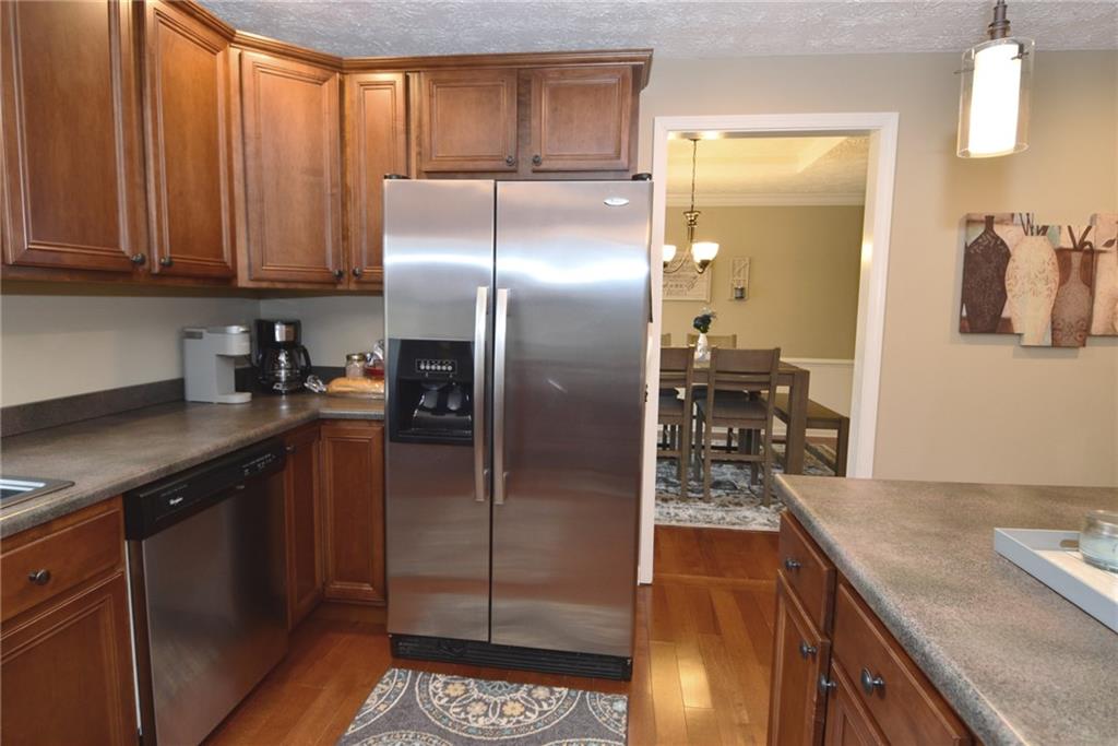 525 Cobblestone Road Avon, IN 46123 - Photo 18 of 48 Gallery Image 18