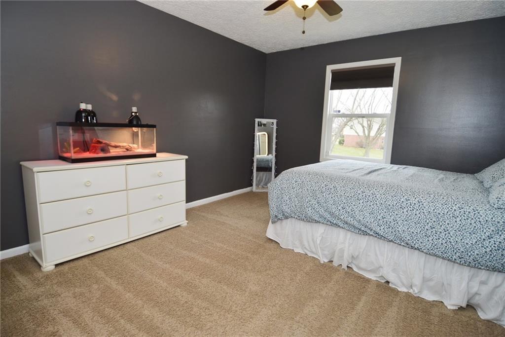 525 Cobblestone Road Avon, IN 46123 - Photo 36 of 48 Gallery Image 36