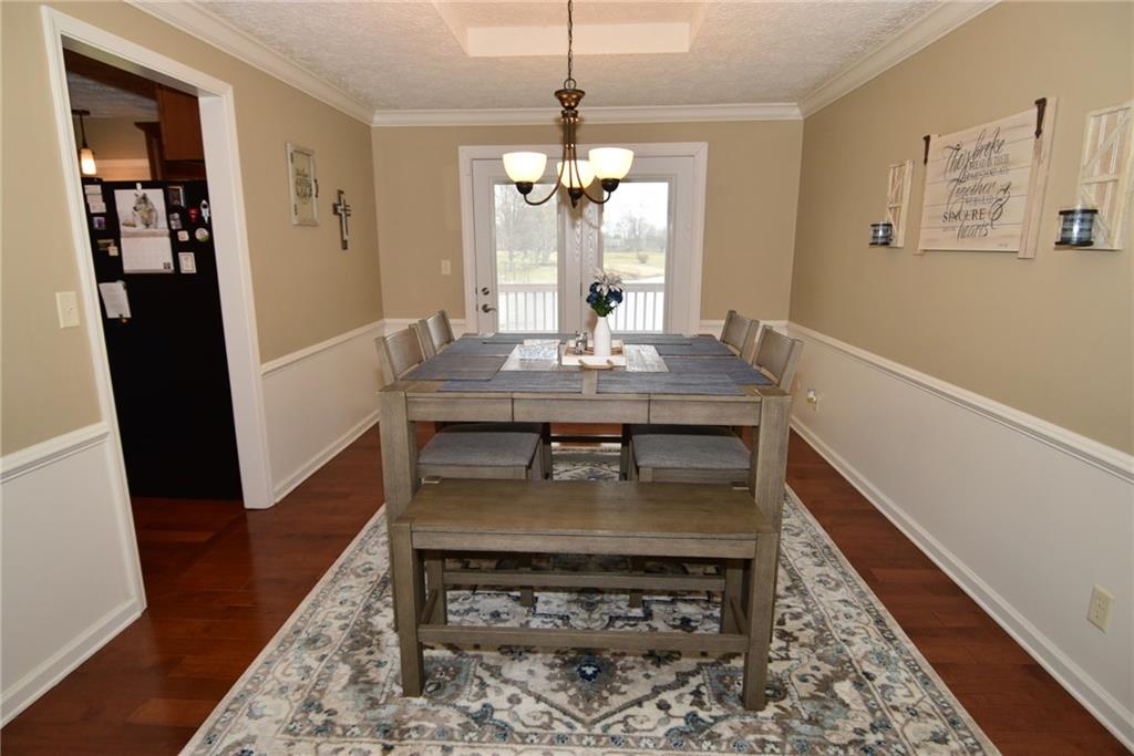 525 Cobblestone Road Avon, IN 46123 - Photo 9 of 48 Gallery Image 9