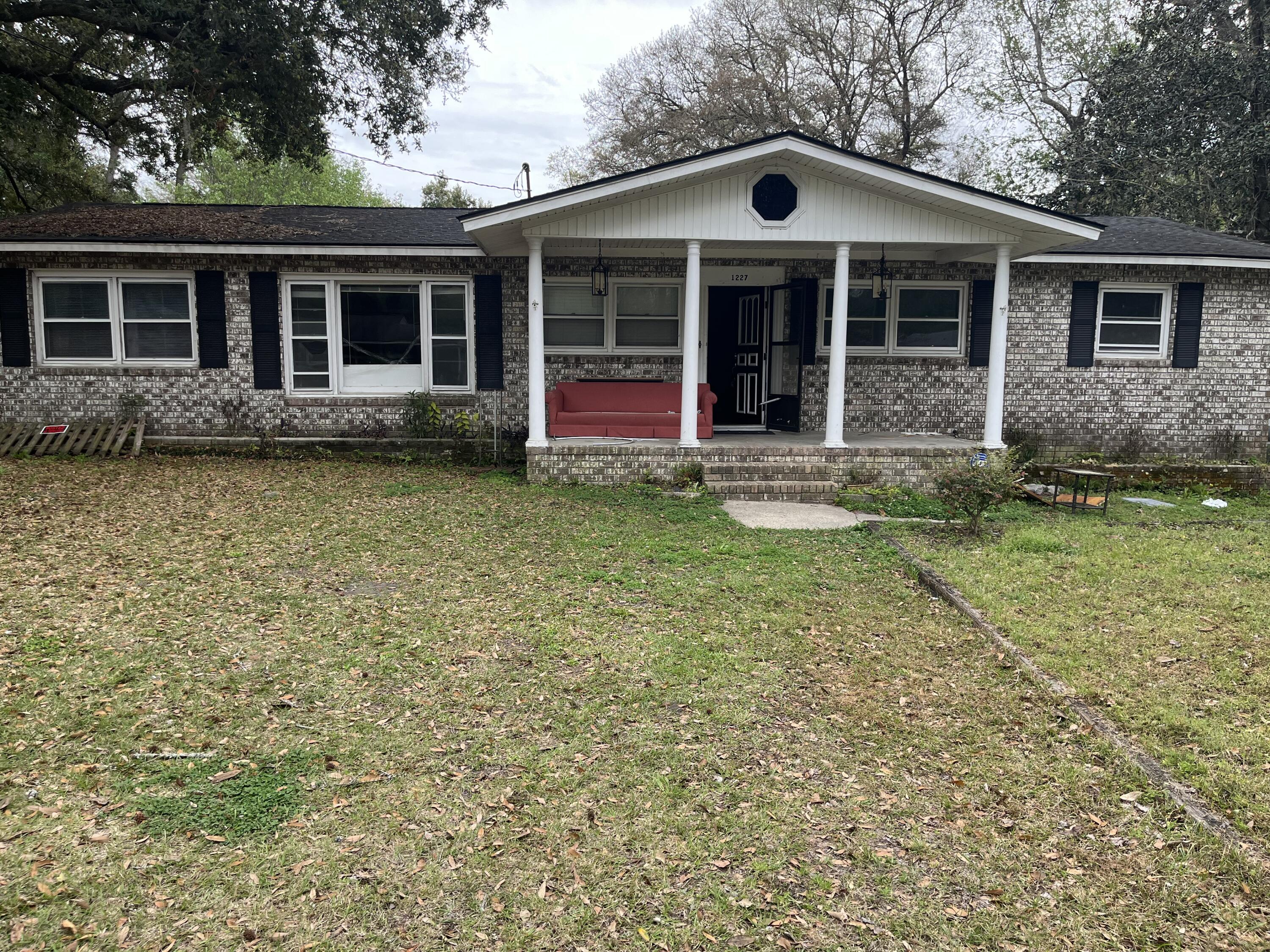 1227 Hawthorne Road Hanahan, SC 29410 - Photo 1 of 1 IMG_0309