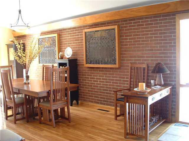 2698 Mt Holyoke Road Columbus, OH 43221 - Photo 3 of 14