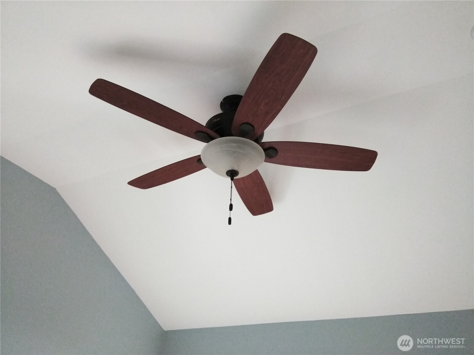 211 Garfield Street Hoquiam, WA 98550 - Photo 19 of 26 a close view of cabinet