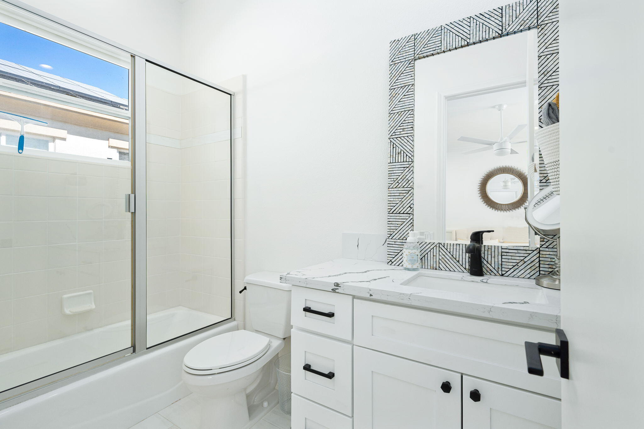 10 Vía Verde Rancho Mirage, CA 92270 - Photo 27 of 40 casita bathroom