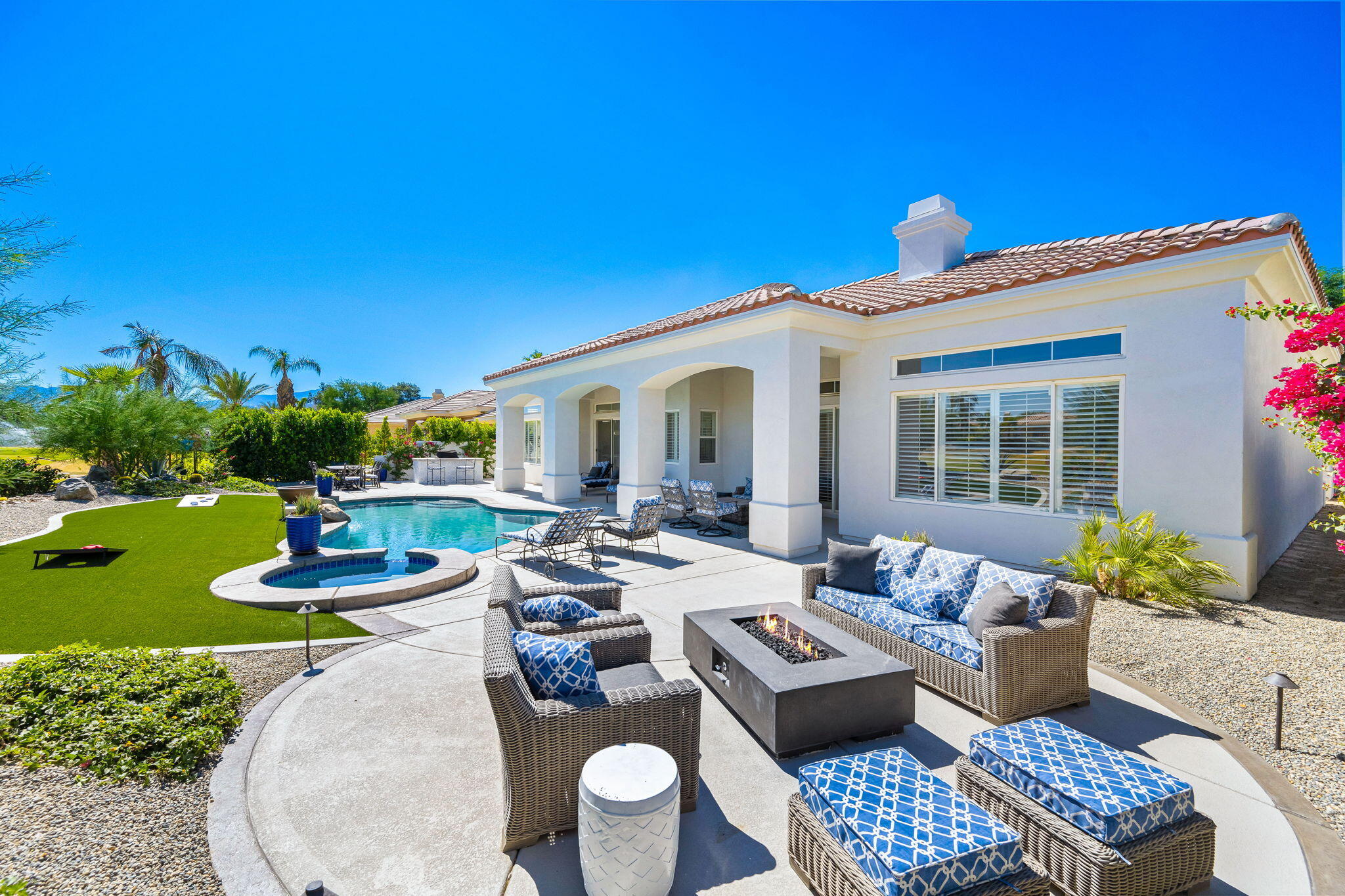 10 Vía Verde Rancho Mirage, CA 92270 - Photo 31 of 40 45-web-or-mls-CB_Vail_OPMG_1023_045