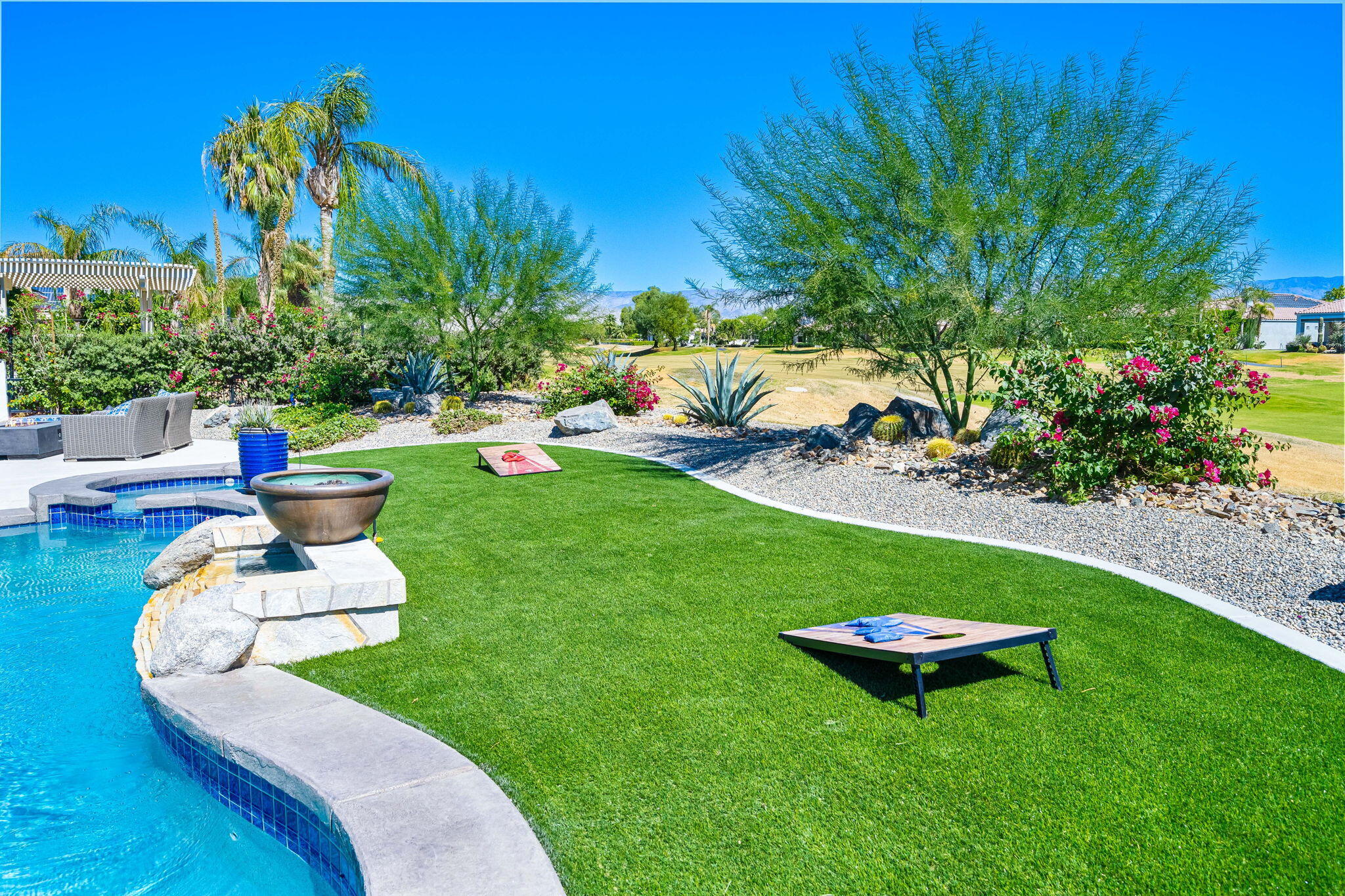 10 Vía Verde Rancho Mirage, CA 92270 - Photo 36 of 40 39-web-or-mls-CB_Vail_OPMG_1023_039