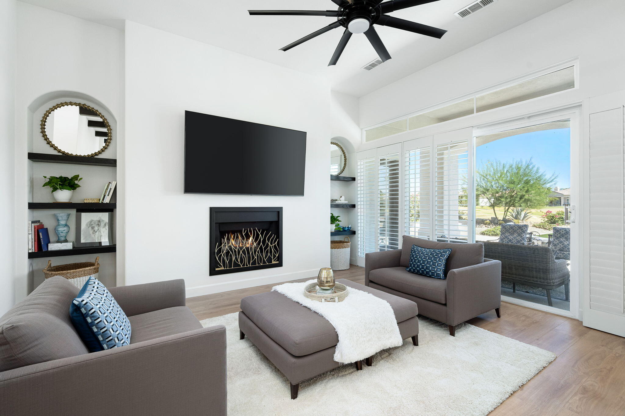 10 Vía Verde Rancho Mirage, CA 92270 - Photo 6 of 40 19-web-or-mls-CB_Vail_OPMG_1023_019