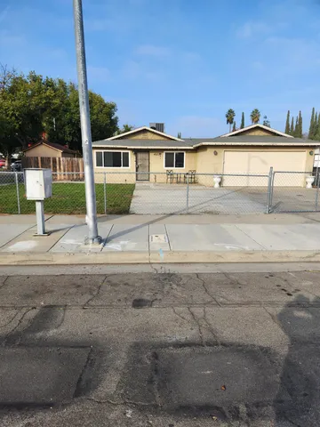 $338,000 | 4935 East Kerckhoff Avenue, Fresno, CA 93727